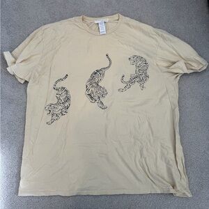 Urban Outfitters Oversized T-Shirt with Tiger Design
